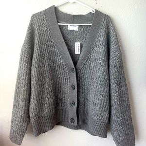 Gray Old Navy Sweater NEW WITH TAGS